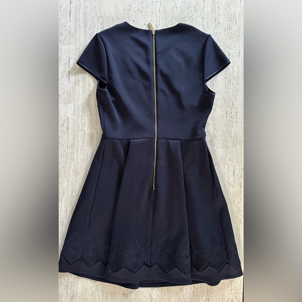 Ted Baker London Navy Cheskka Lace & Mesh Skater Dress | Ted Size 4 / US 10 - Picture 8 of 16